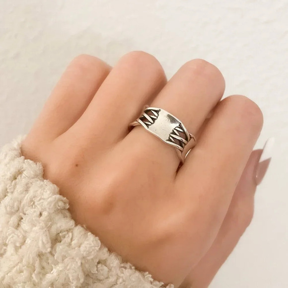 925 Sterling Silver Criss Cross Ring Geometric Ring Minimalist Ring Band - Picture 2 of 11